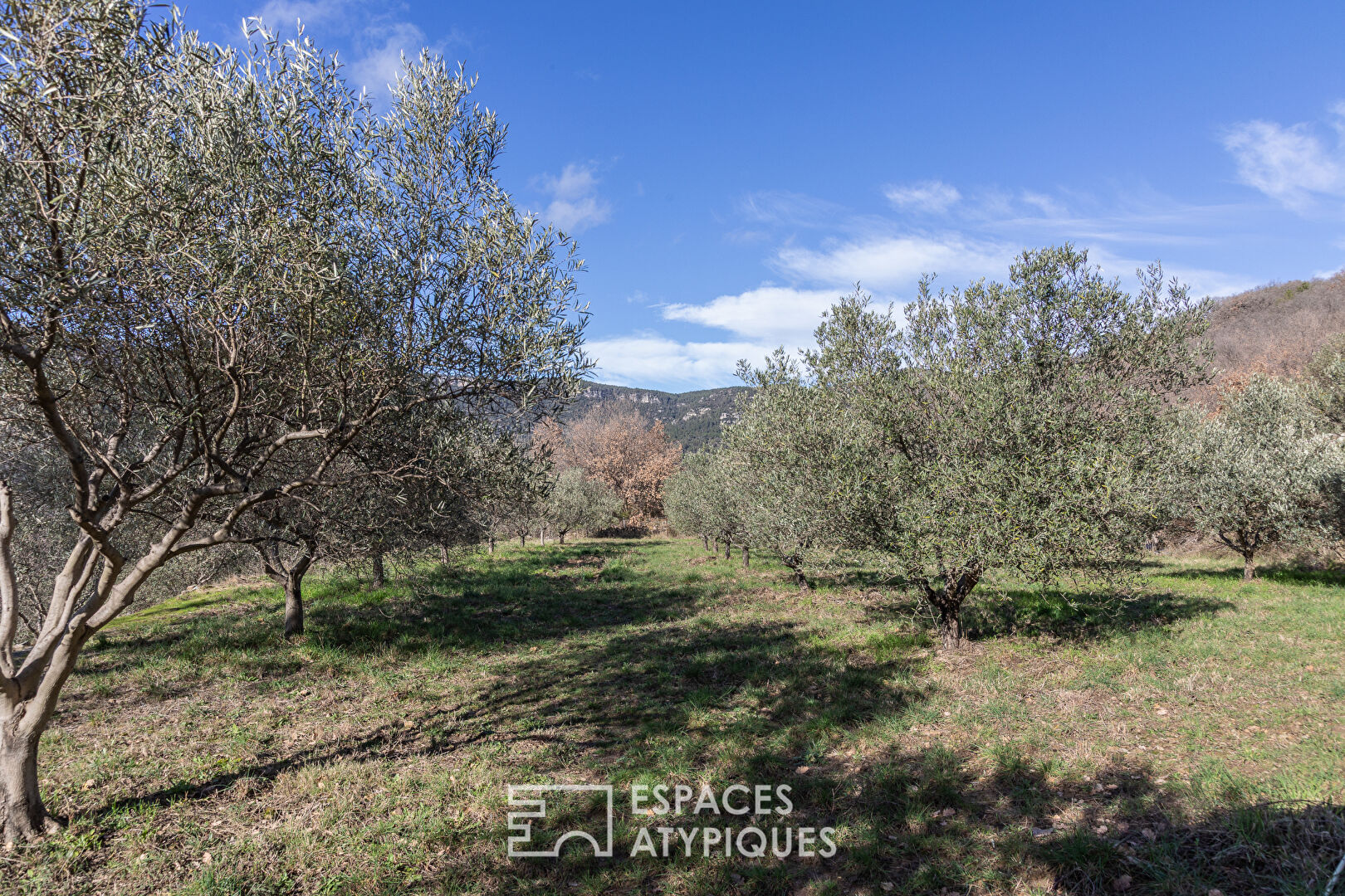 Domaine privé en pierre