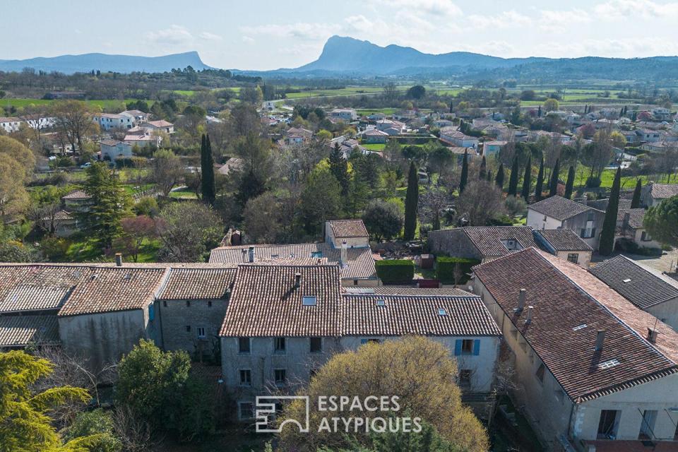Bâtisse historique réinventée, oasis de nature au coeur du village