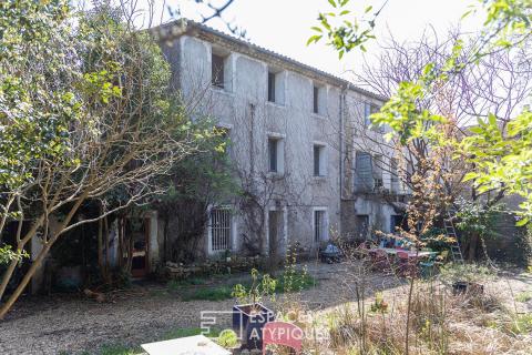 Bâtisse historique réinventée, oasis de nature au coeur du village