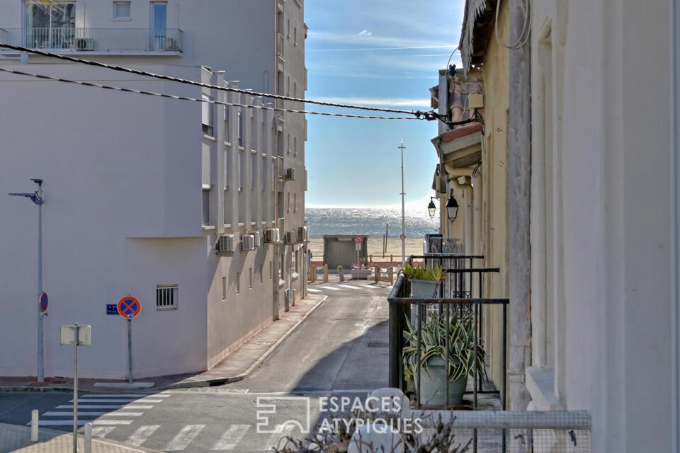 Maison de ville avec terrasse tropézienne de 30 m² et vue mer