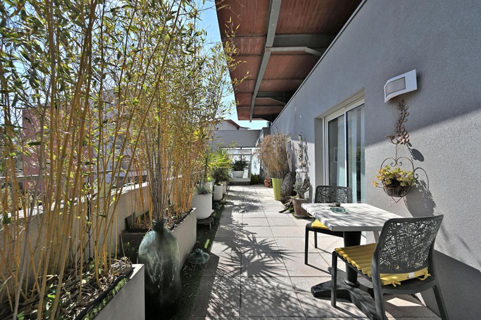 Dernier étage au calme avec terrasses et vue dégagée à Montpellier