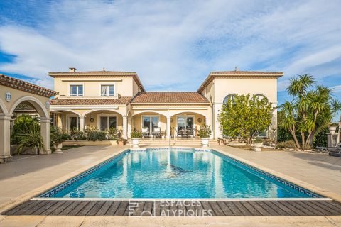 Exceptional farmhouse close to the sea