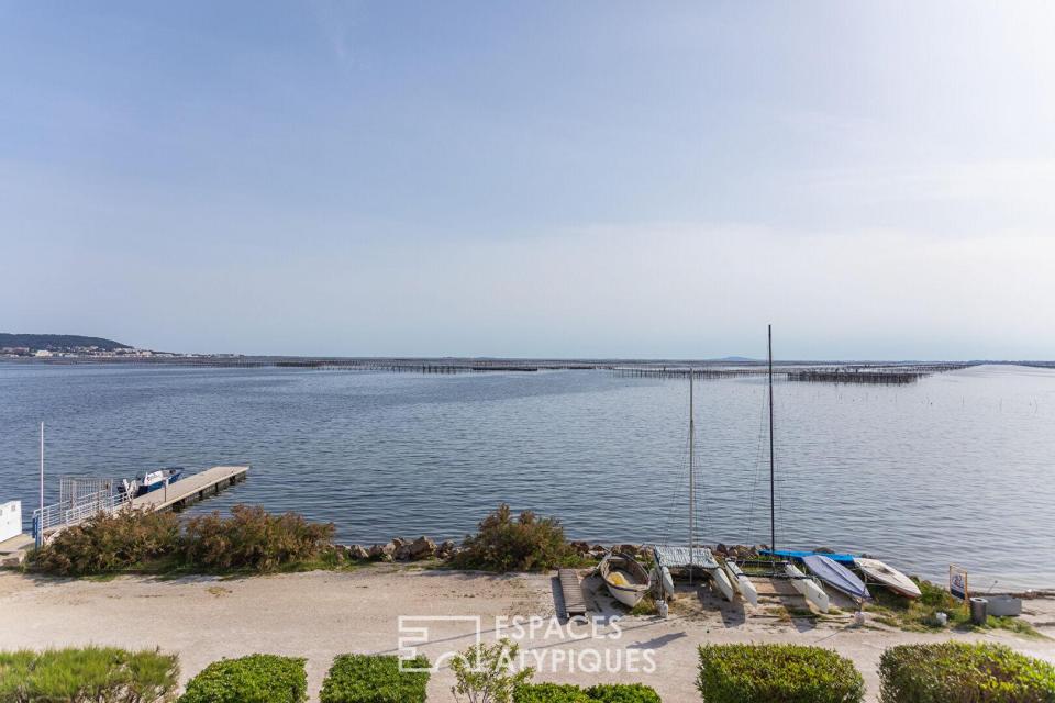 Maison de village première ligne étang, avec murs commerciaux