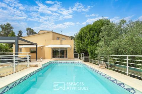 Maison d&rsquo;architecte avec piscine au coeur d&rsquo;Aiguelongue