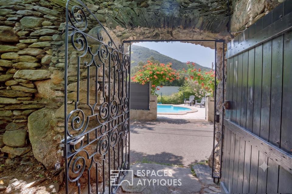 Demeure en pierre du XVIème siècle au coeur du Haut-Languedoc