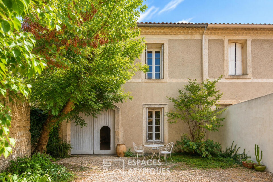 Maison de village avec extérieur et grandes dépendances