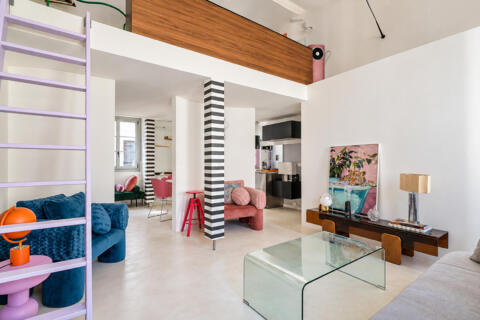 Architect-designed apartment in the city center