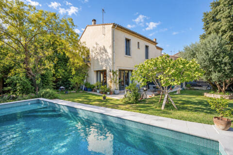 Maison d&rsquo;architecte, studio indépendant et piscine