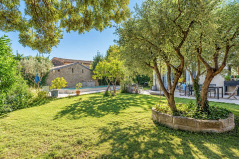 Maison d&rsquo;architecte, studio indépendant et piscine