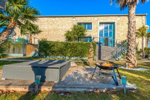 La sublime : rénovation contemporaine d’une ancienne vigneronne