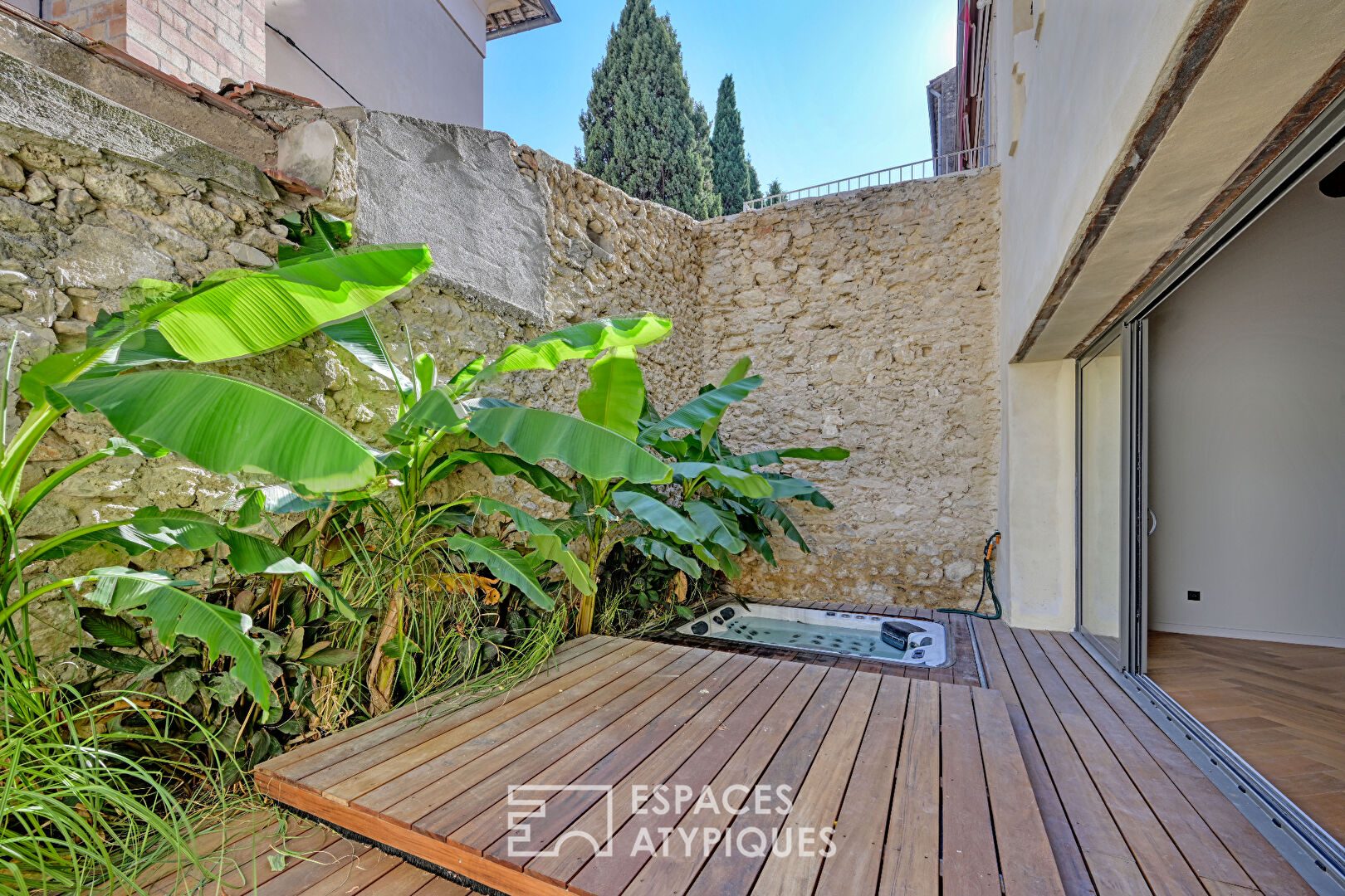 Exceptionnelle maison rénovée avec jacuzzi et garage à Montpellier
