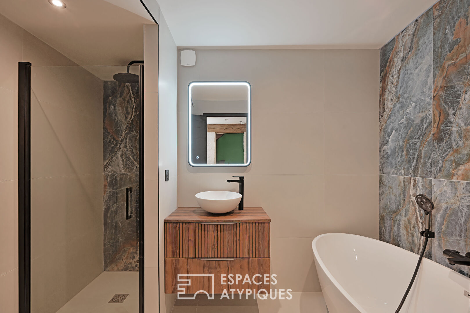 Exceptionnelle maison rénovée avec jacuzzi et garage à Montpellier