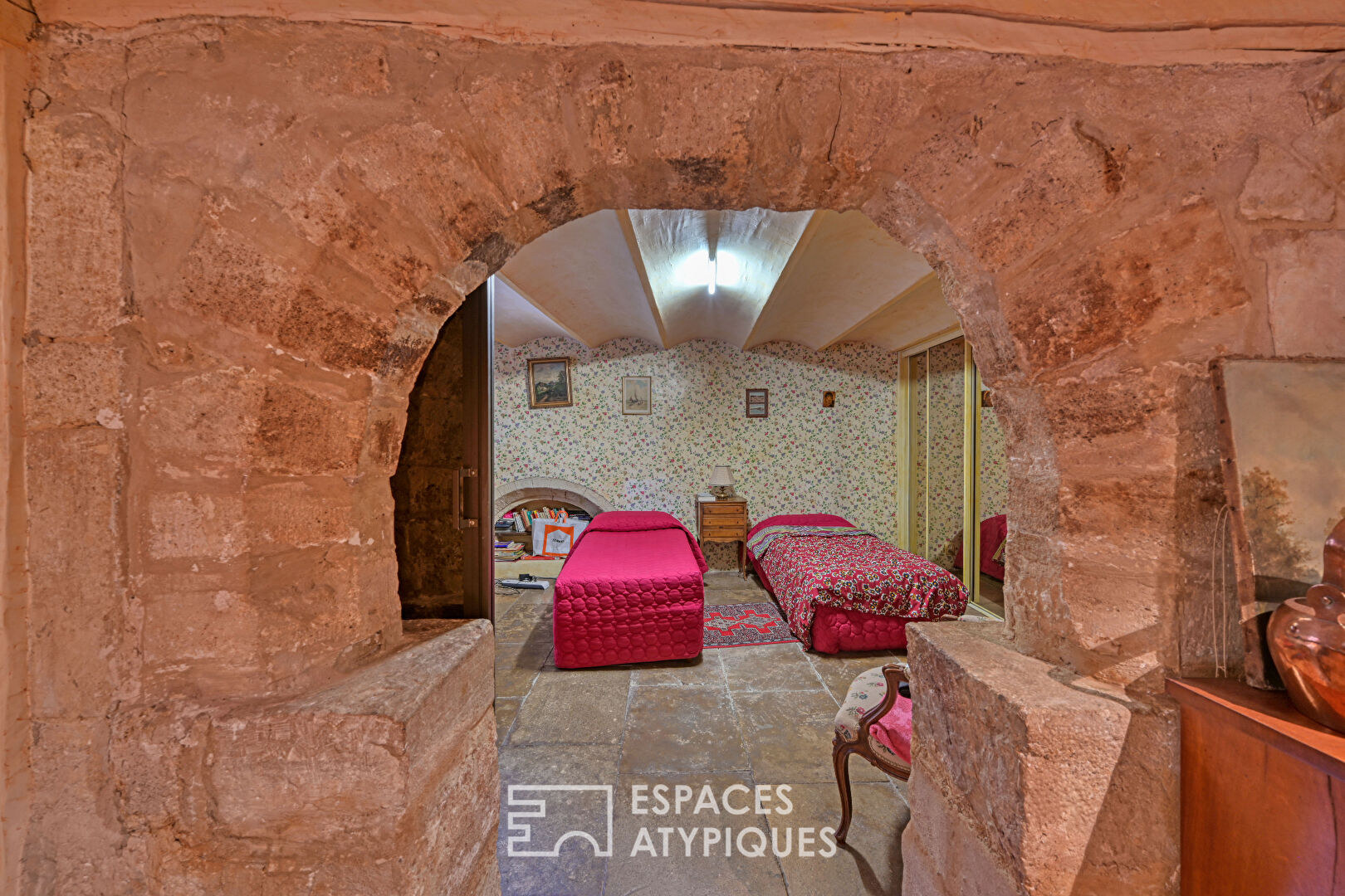 Appartement duplex de charme avec de beaux volumes au coeur de Montpellier