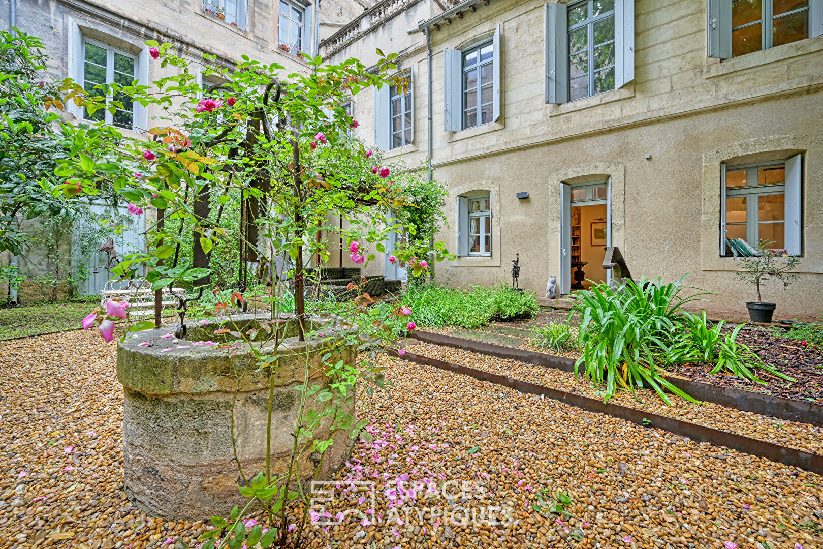 Duplex apartment with garden in the heart of Montpellier