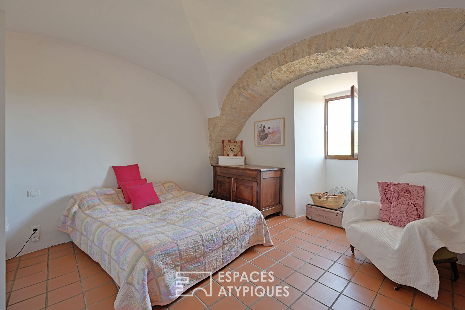 Incredible character house in the heart of Puéchabon