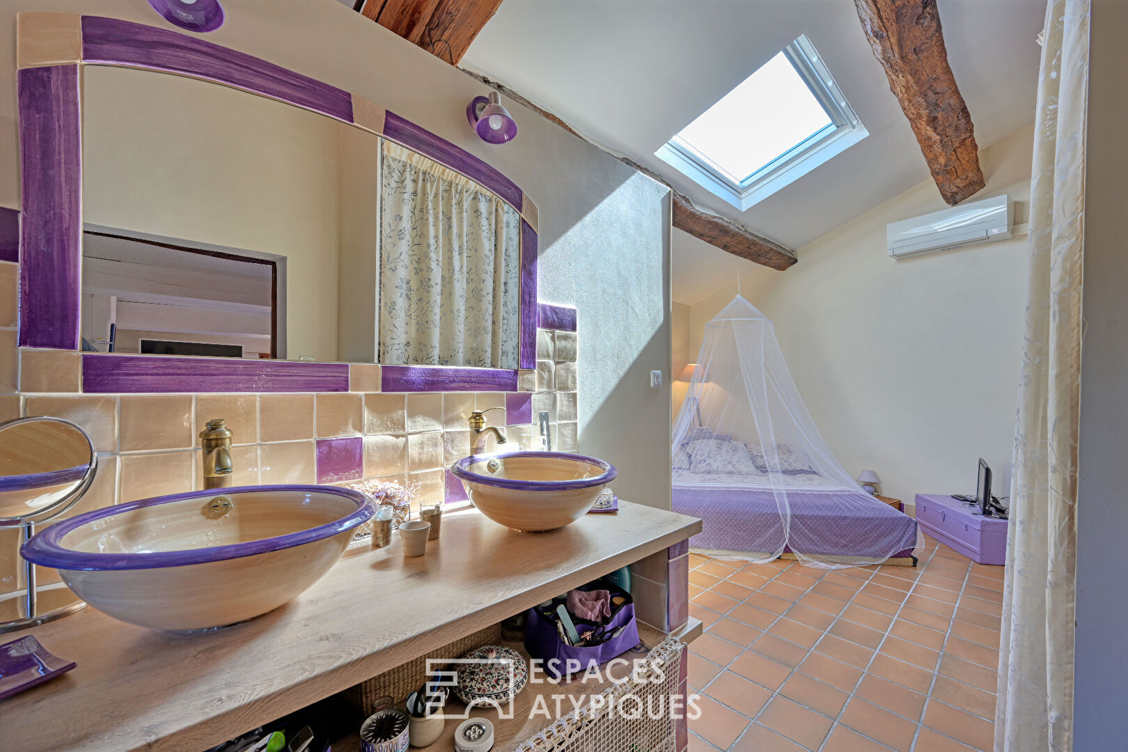 Incredible character house in the heart of Puéchabon