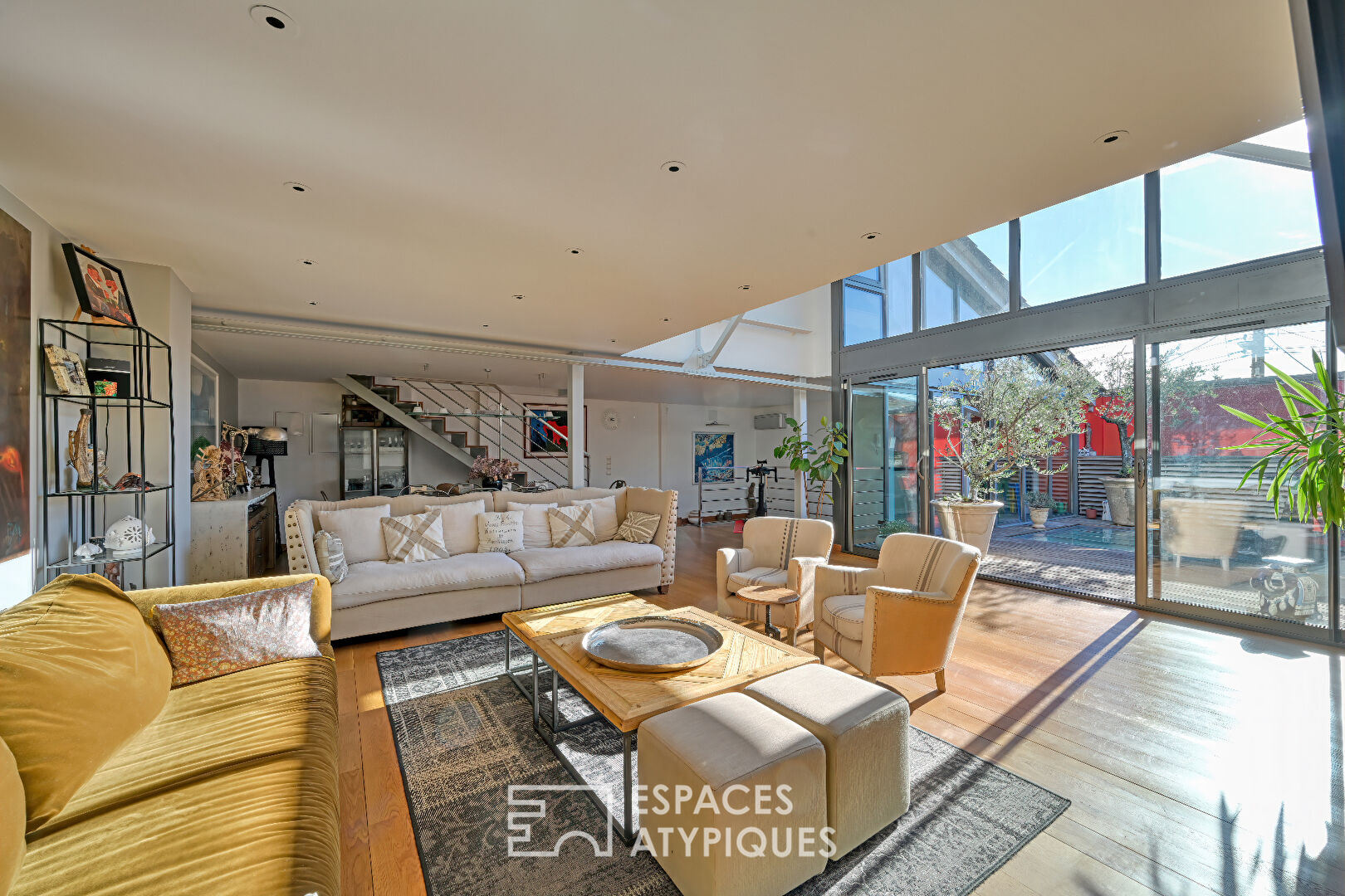 Loft with incredible volumes and services in Montpellier