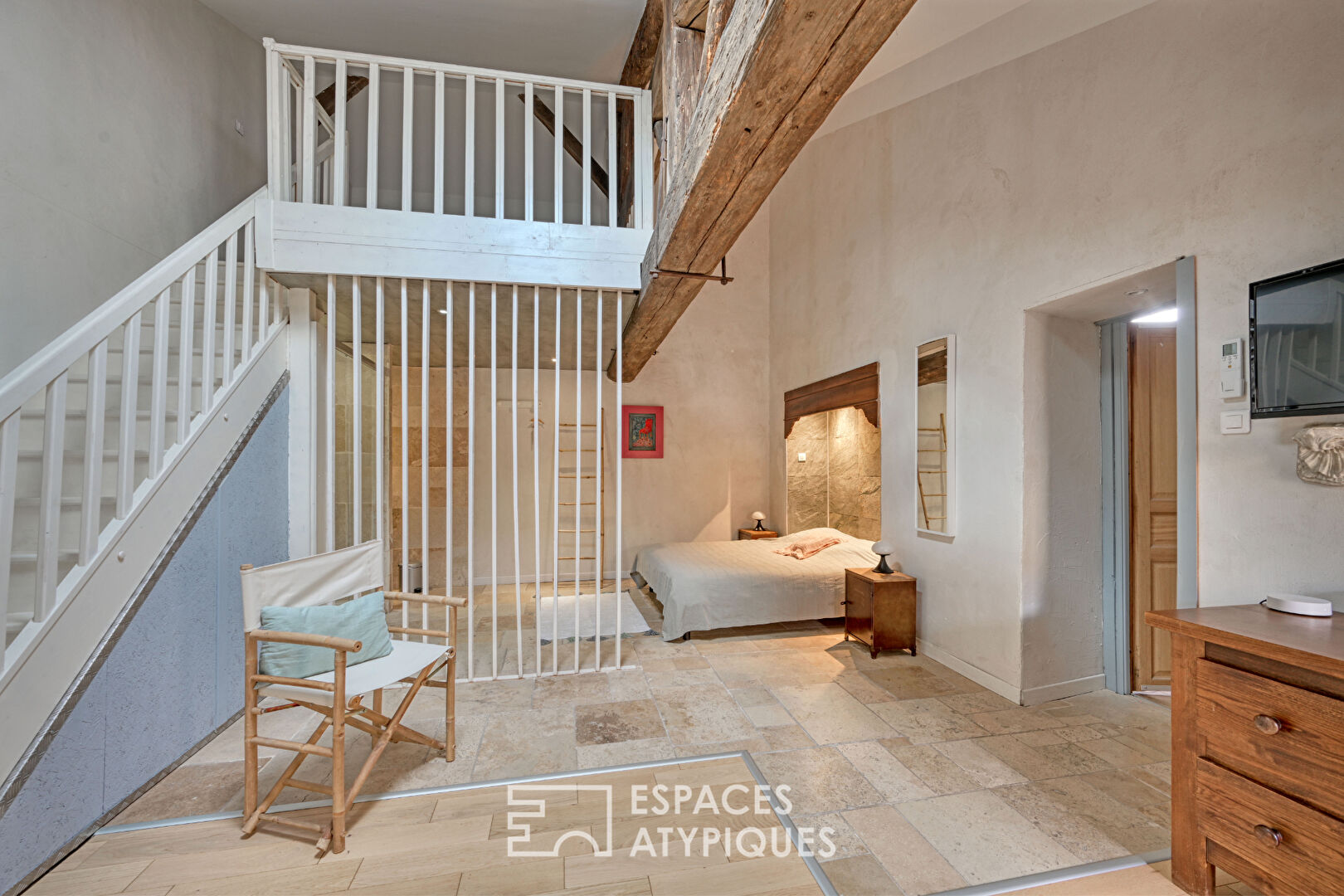 Renovated old distillery with swimming pool and garden