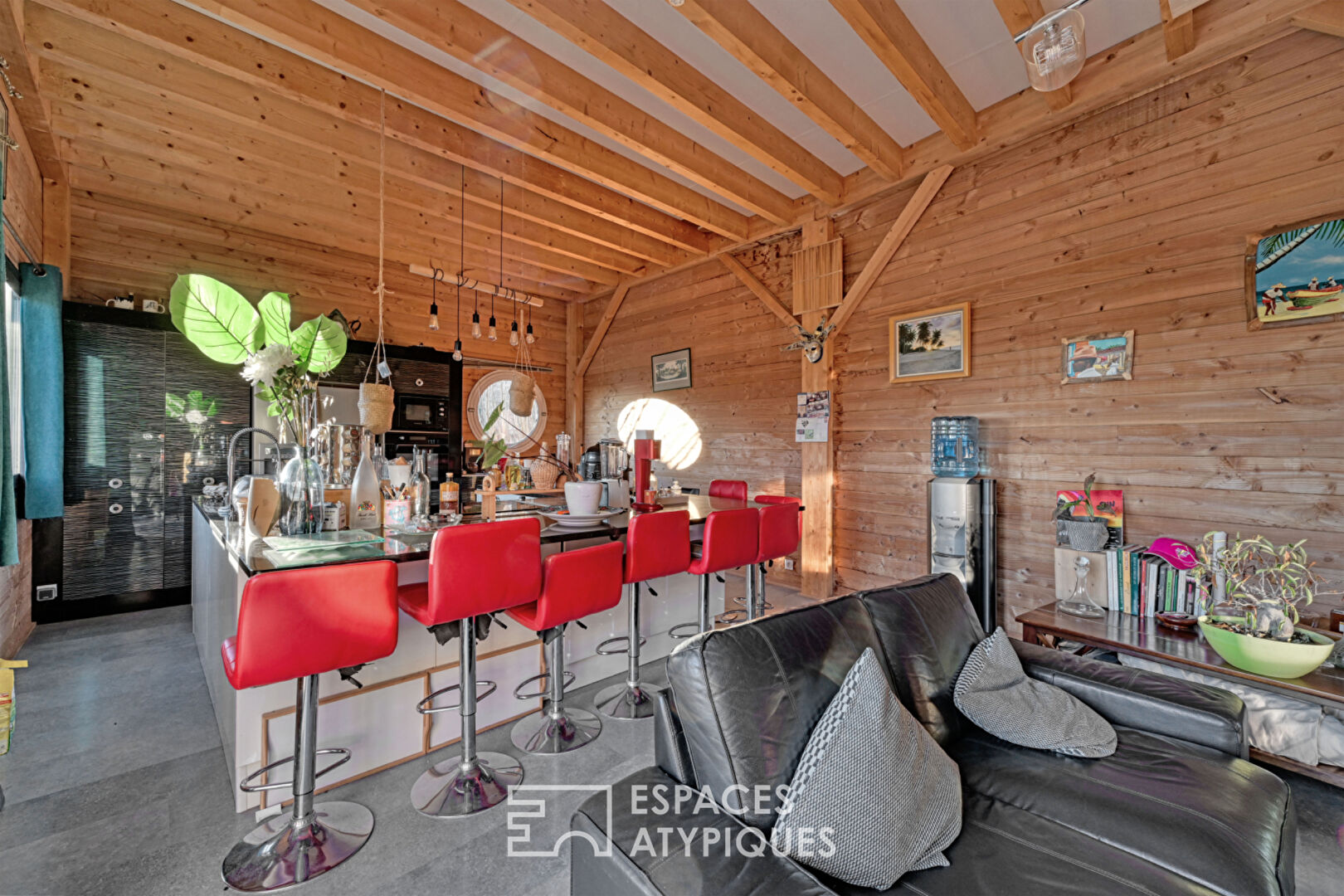 Unique real estate complex with spa and swimming pool