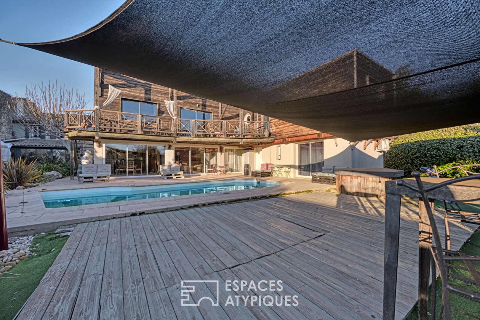 Unique real estate complex with spa and swimming pool