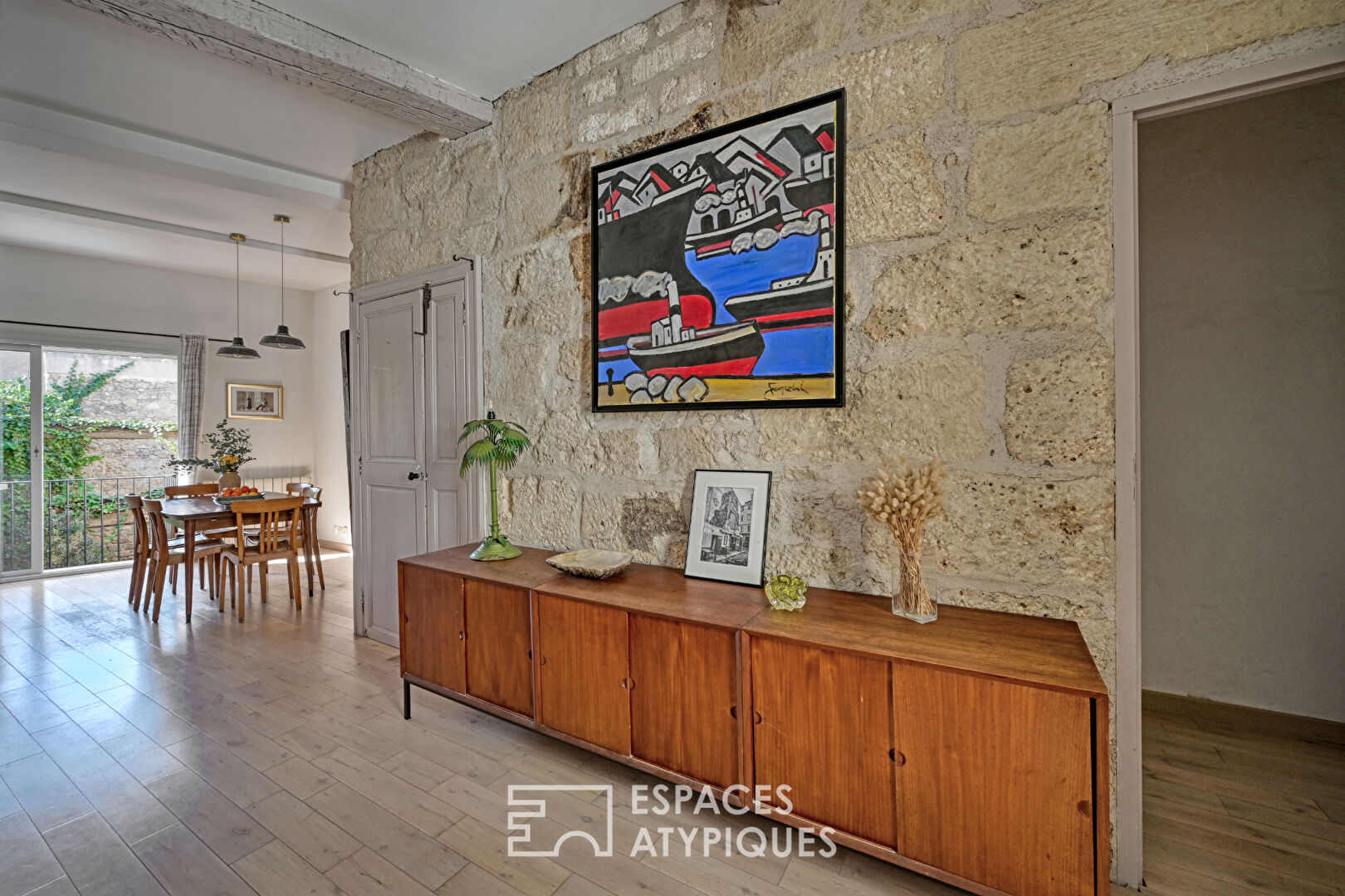 Winegrower’s house with garden and hanging terrace
