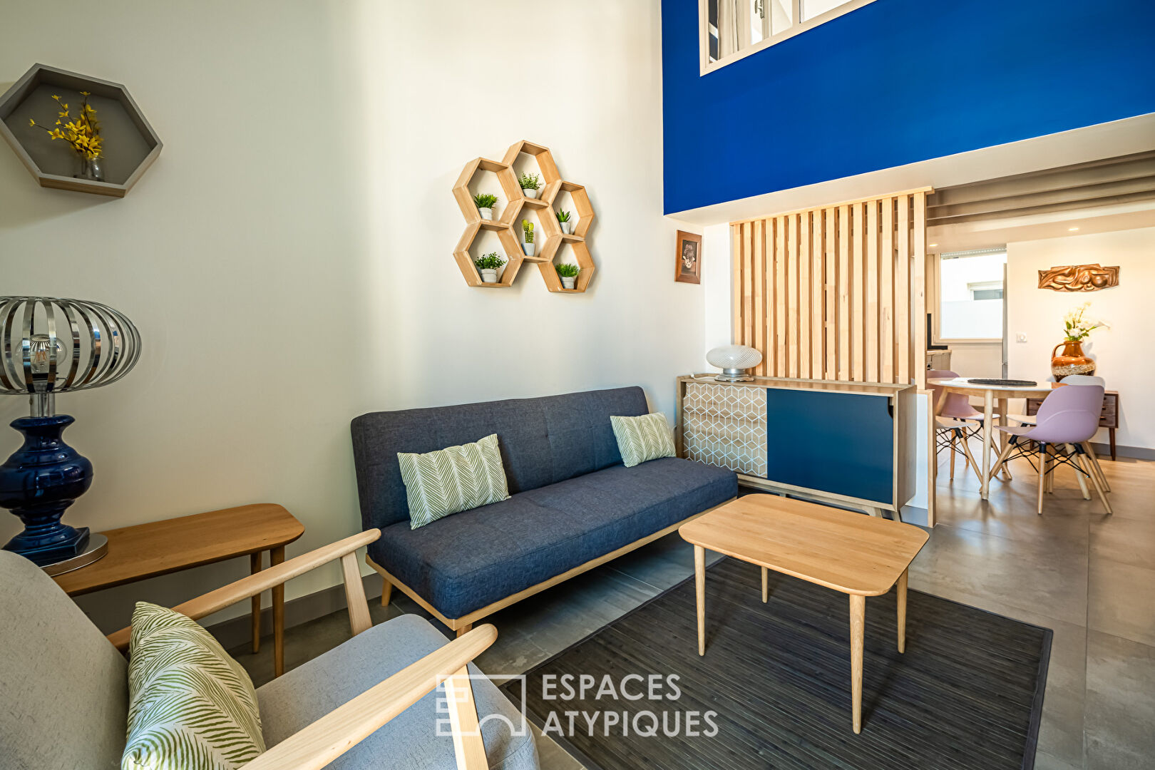 Two connecting apartments, top floor, Sète