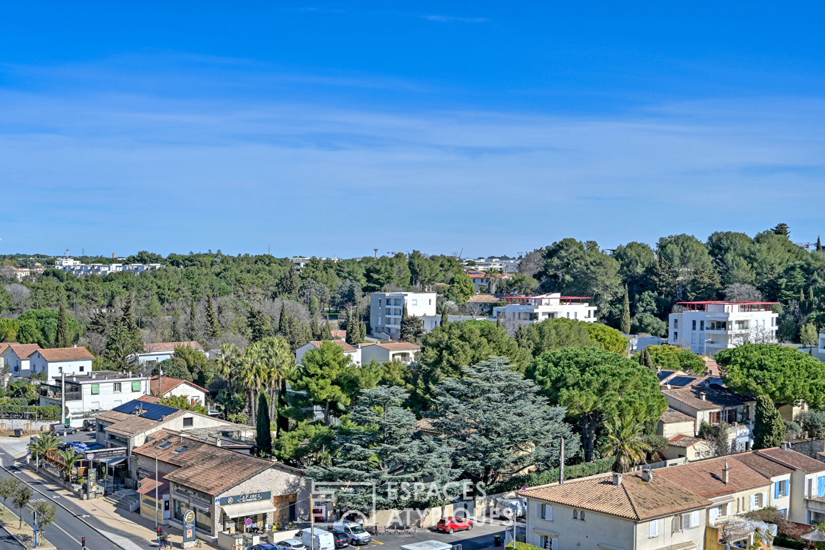 Top floor duplex apartment in Montpellier