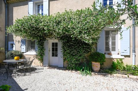 Propriété en Provence avec jardin et 2 appartements indépendants avec revenu locatif
