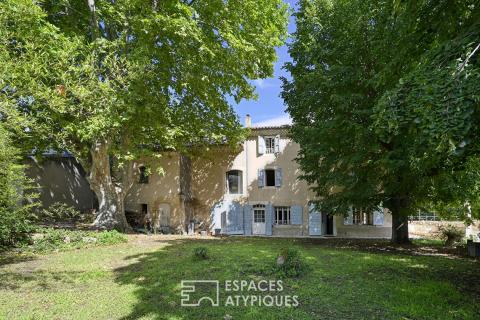 Bastide du XVII au coeur du Luberon avec atelier et potentiel d&rsquo;aménagement