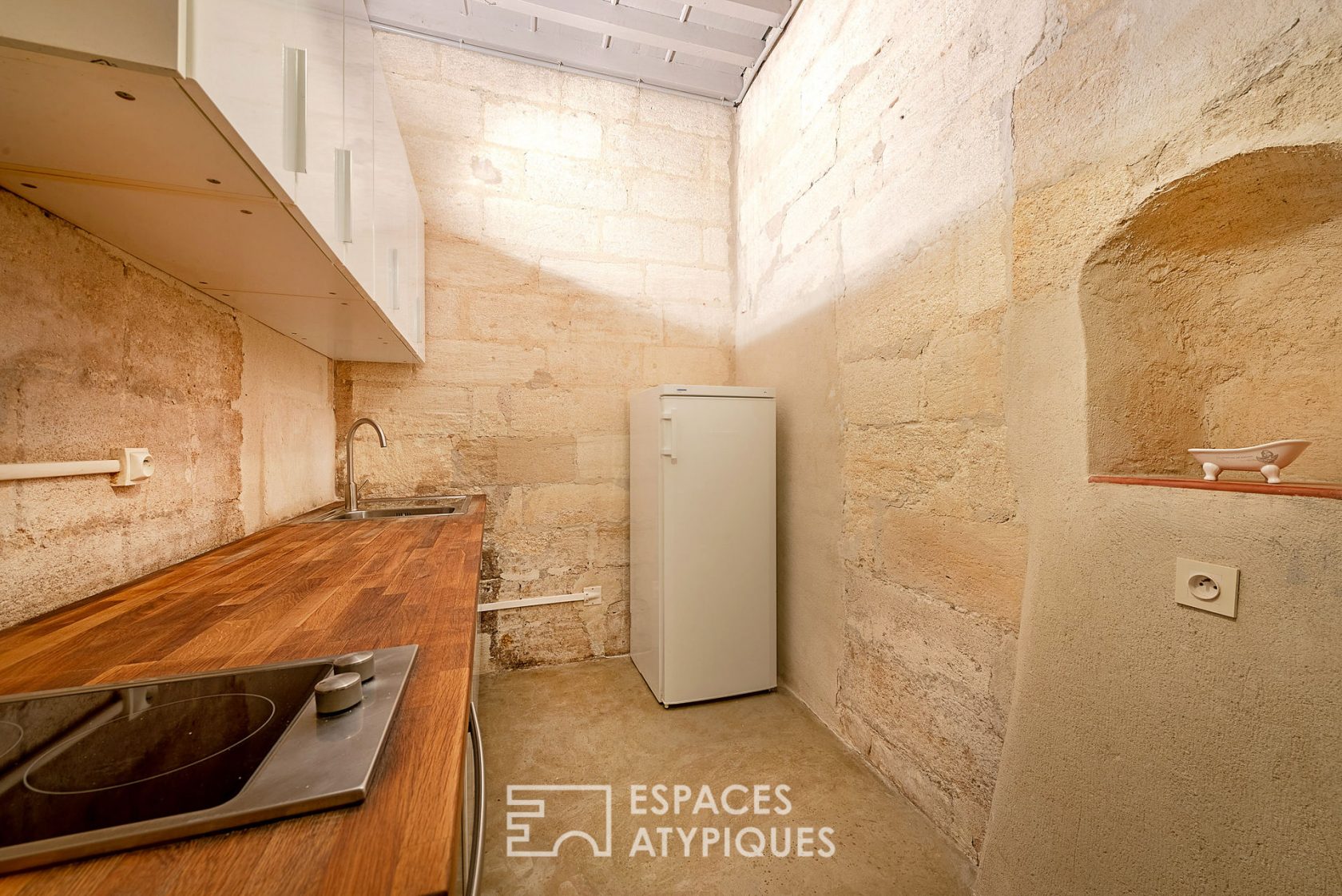 Cozy apartment on garden in the Intra-Muros