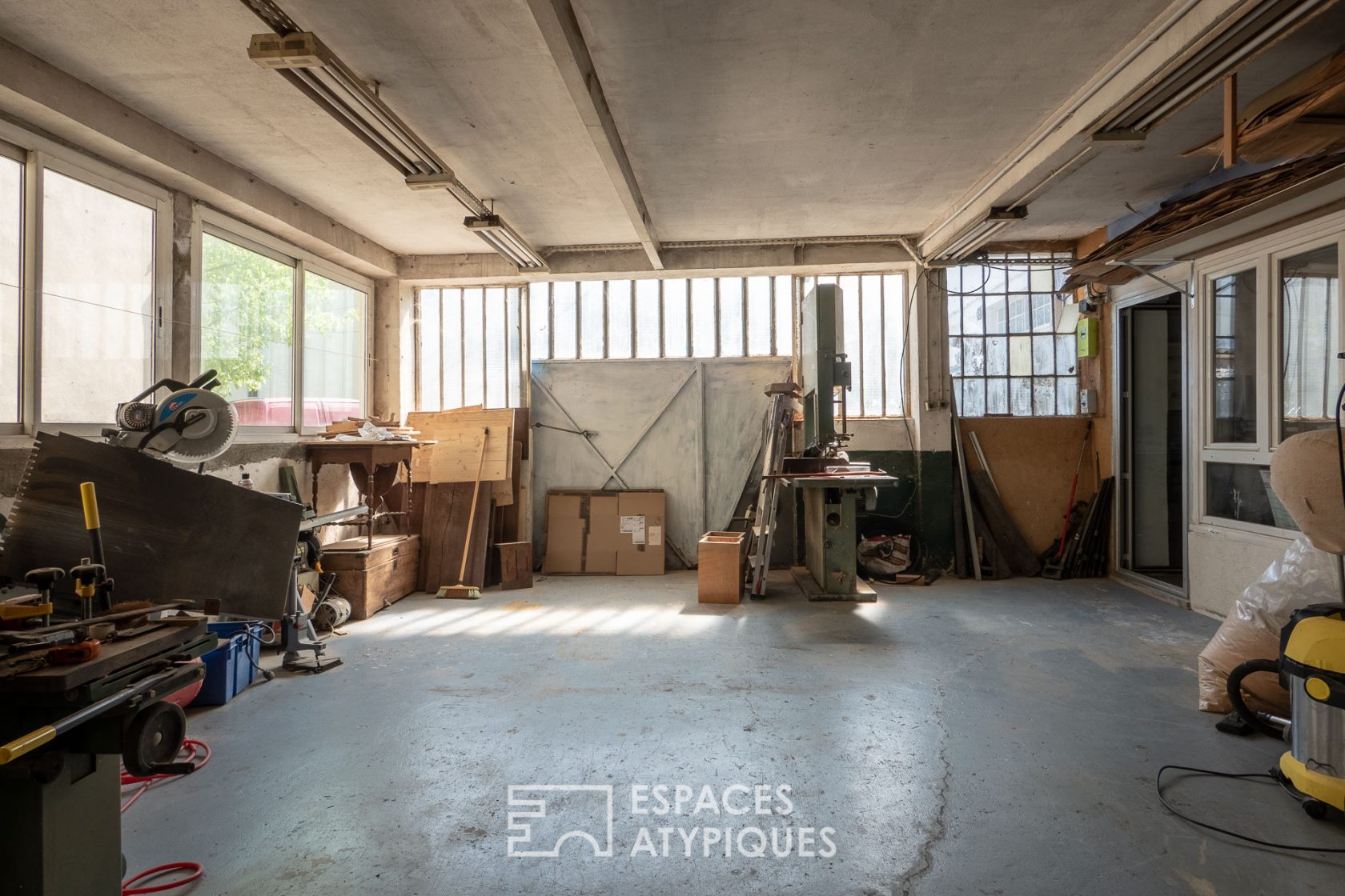 atelier/appartement à reinventer