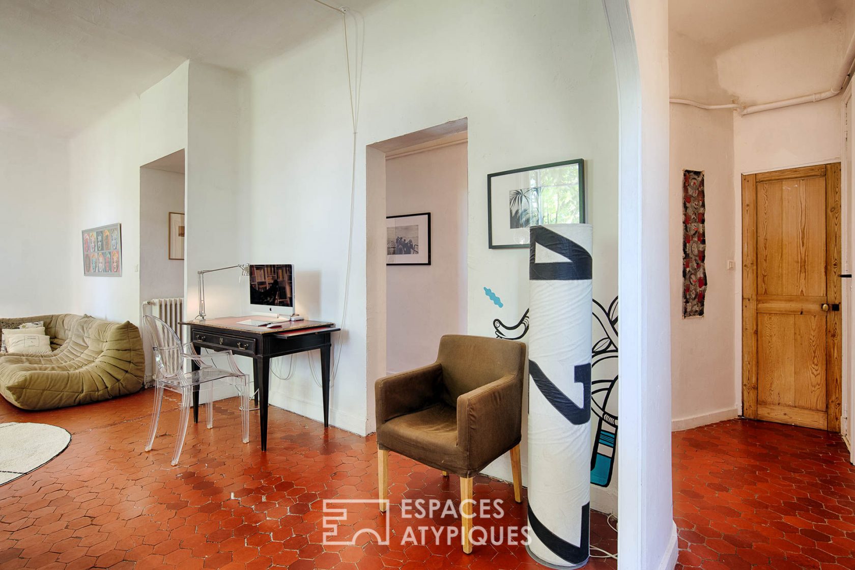 Apartment with bourgeois charm in intra muros