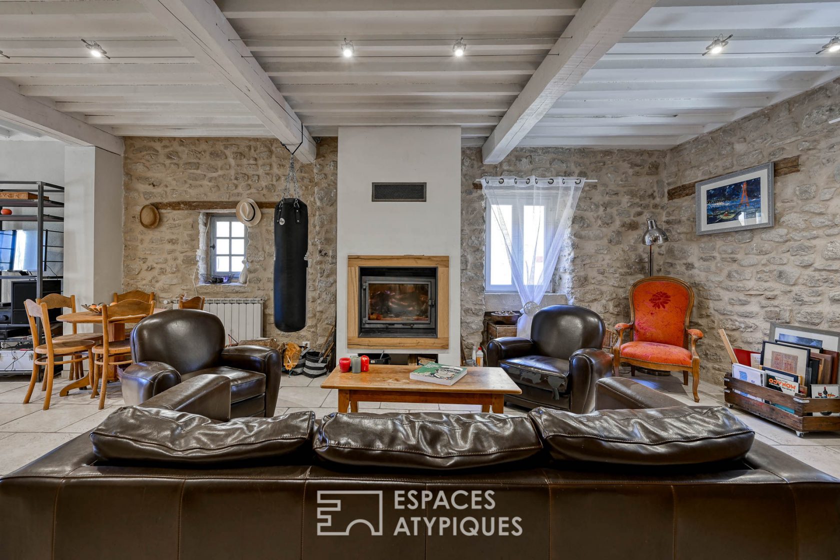 Charming old house in a peaceful village in the heart of splendid nature!