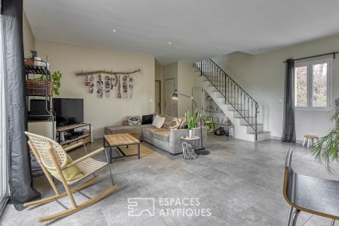 Family villa between ocher and pine forest