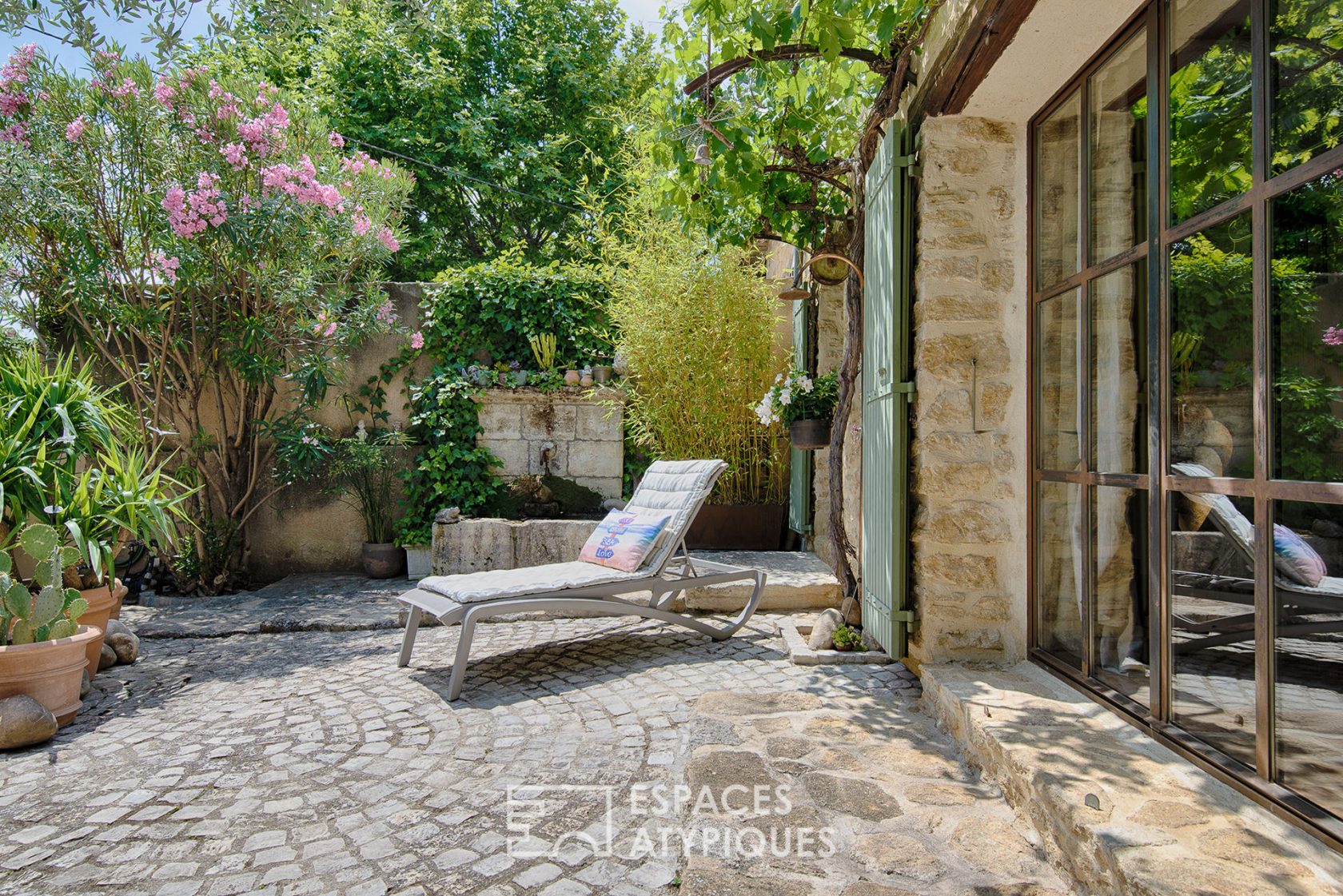 Renovated farmhouse in a haven of peace