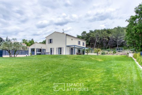 Contemporary house with great amenities