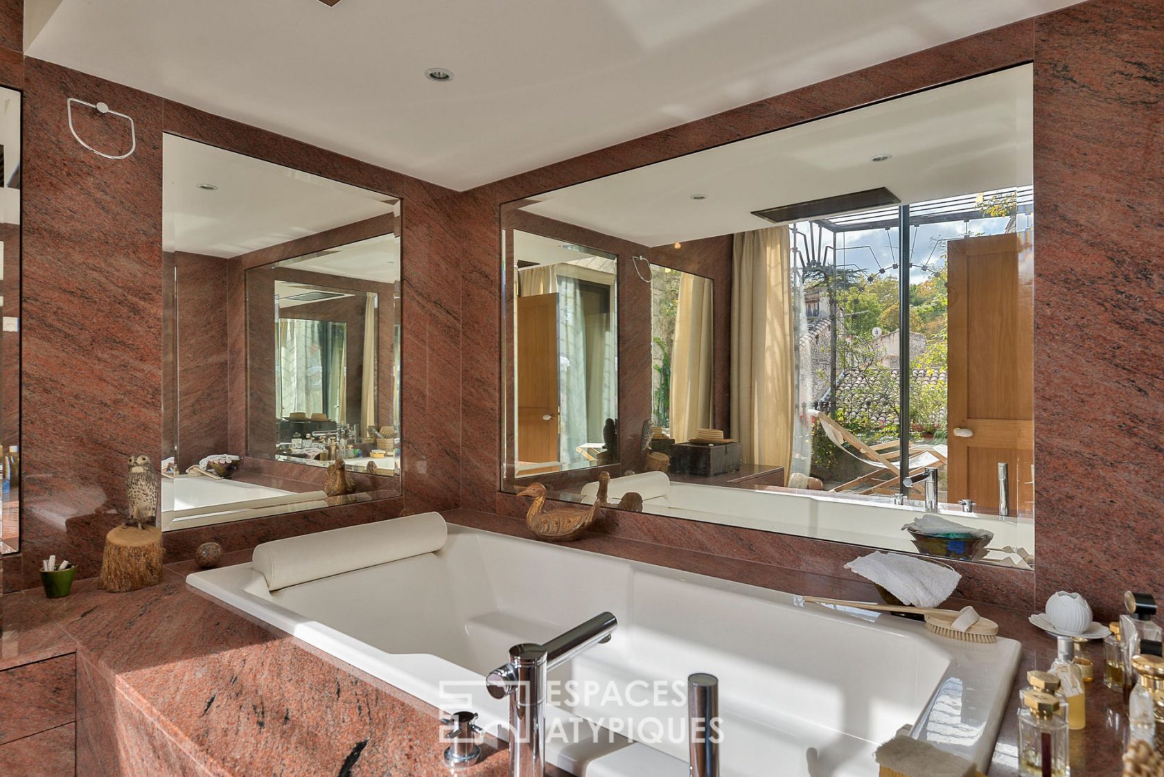Elegant and surprising village house