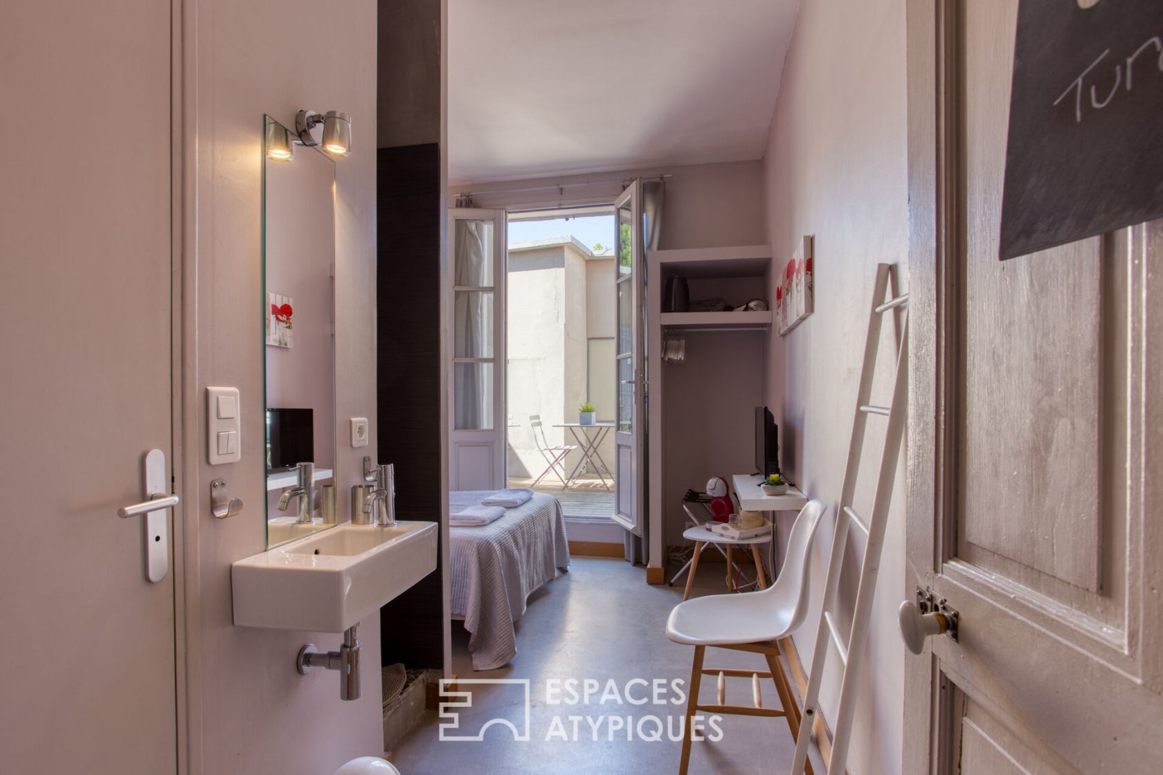 Charming building in the heart of Avignon