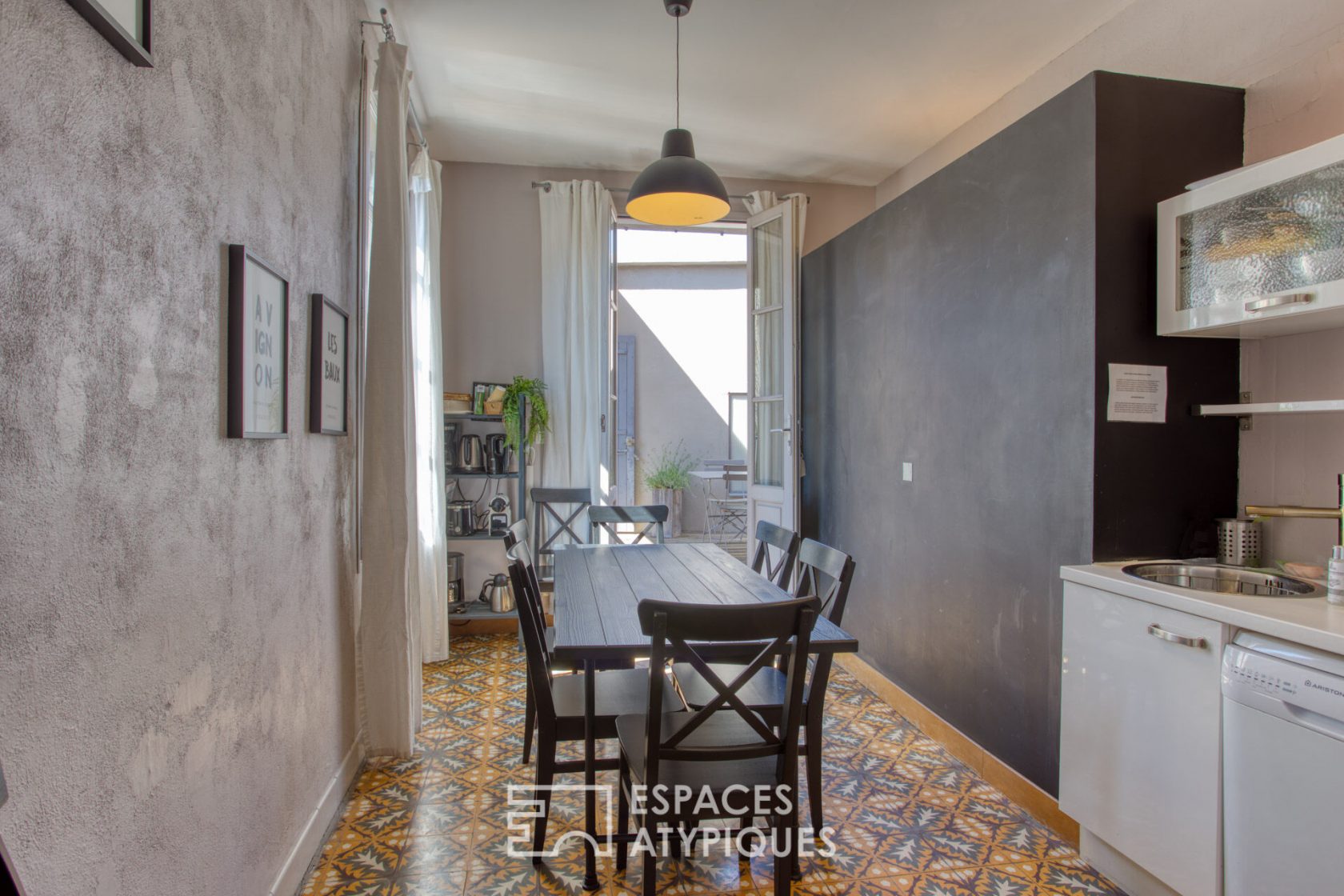 Charming building in the heart of Avignon