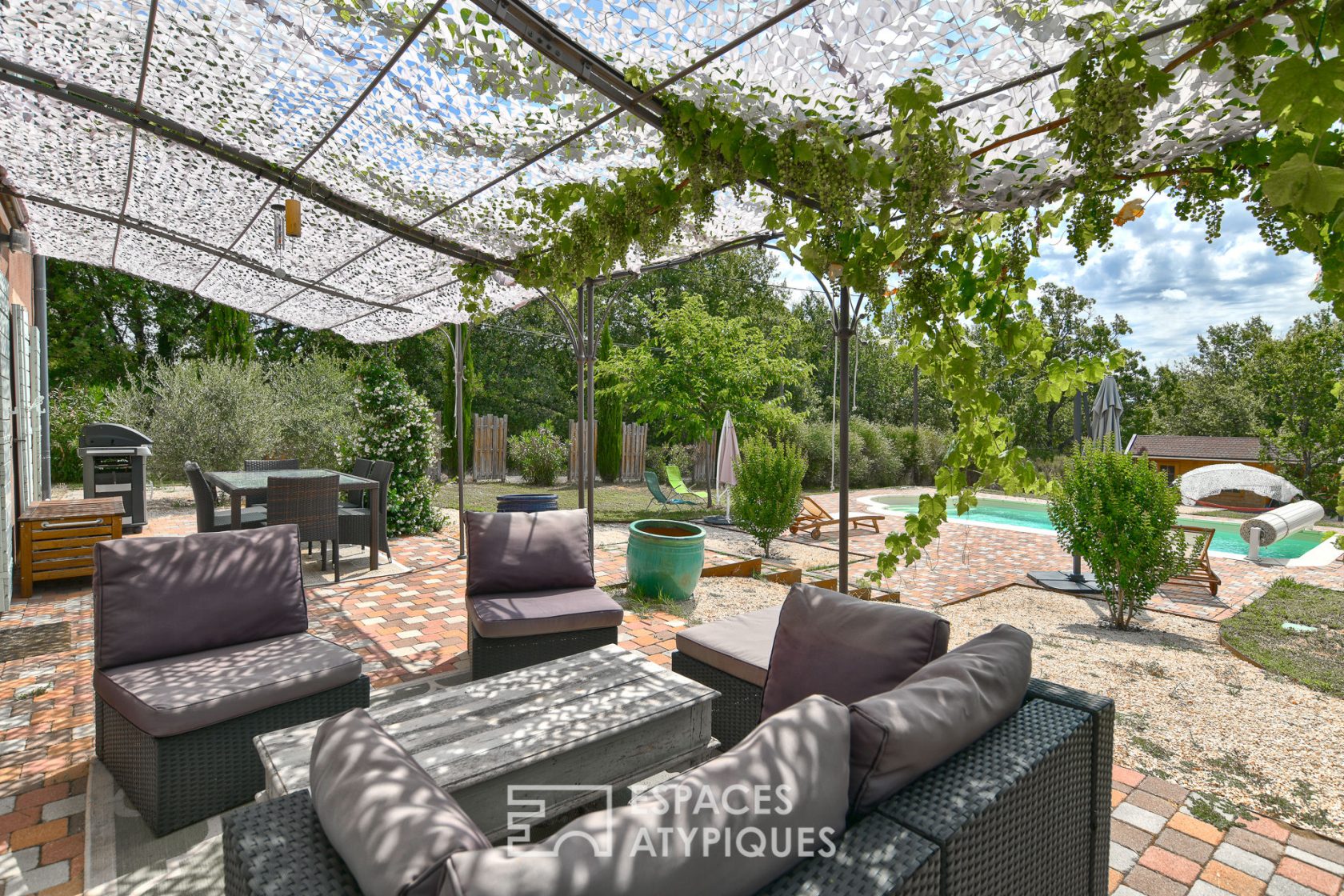 A natural setting in the heart of the Luberon
