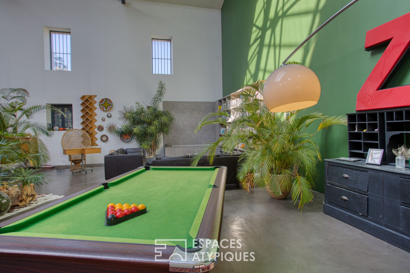 Jugle-style loft