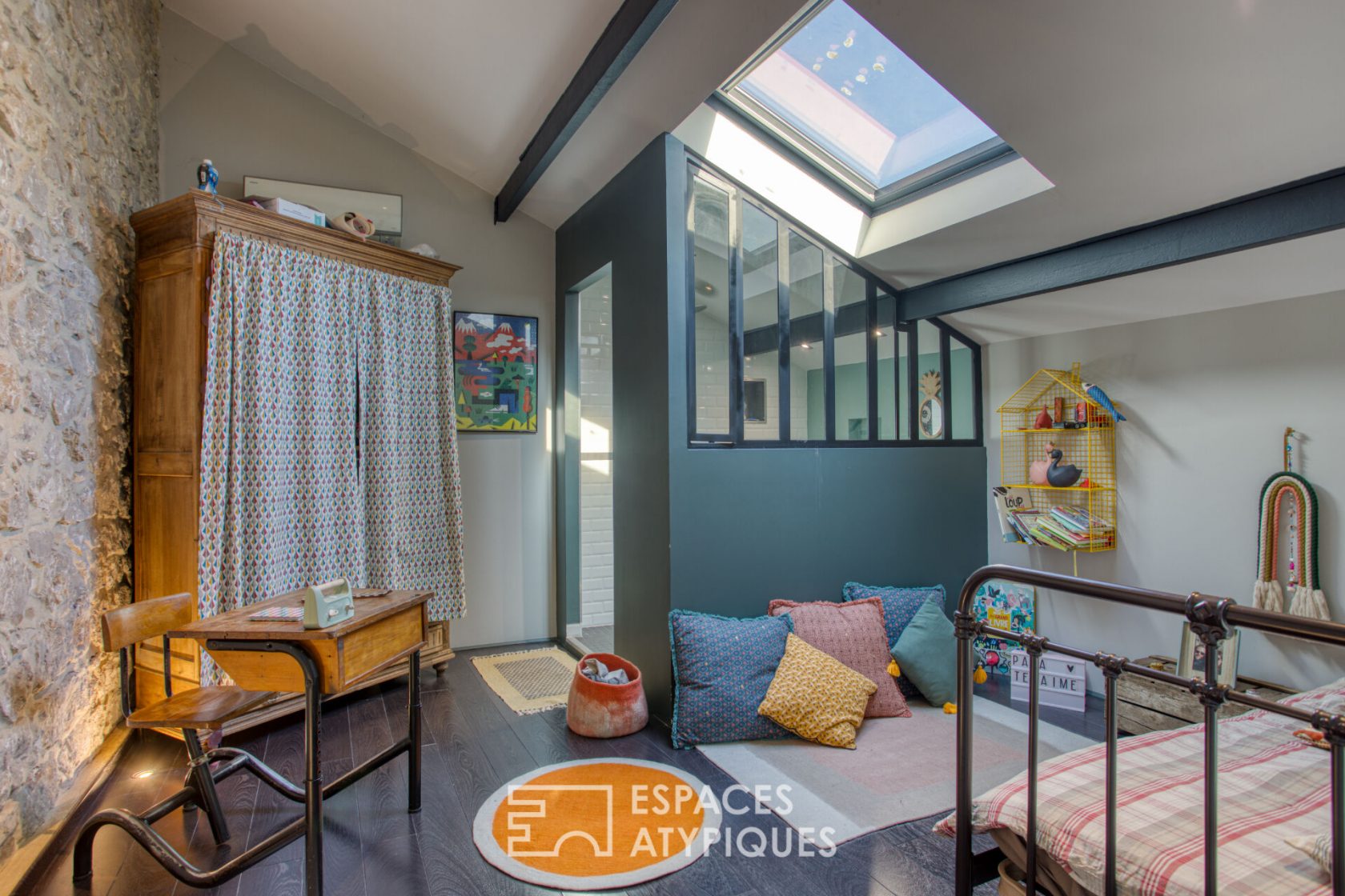 Jugle-style loft