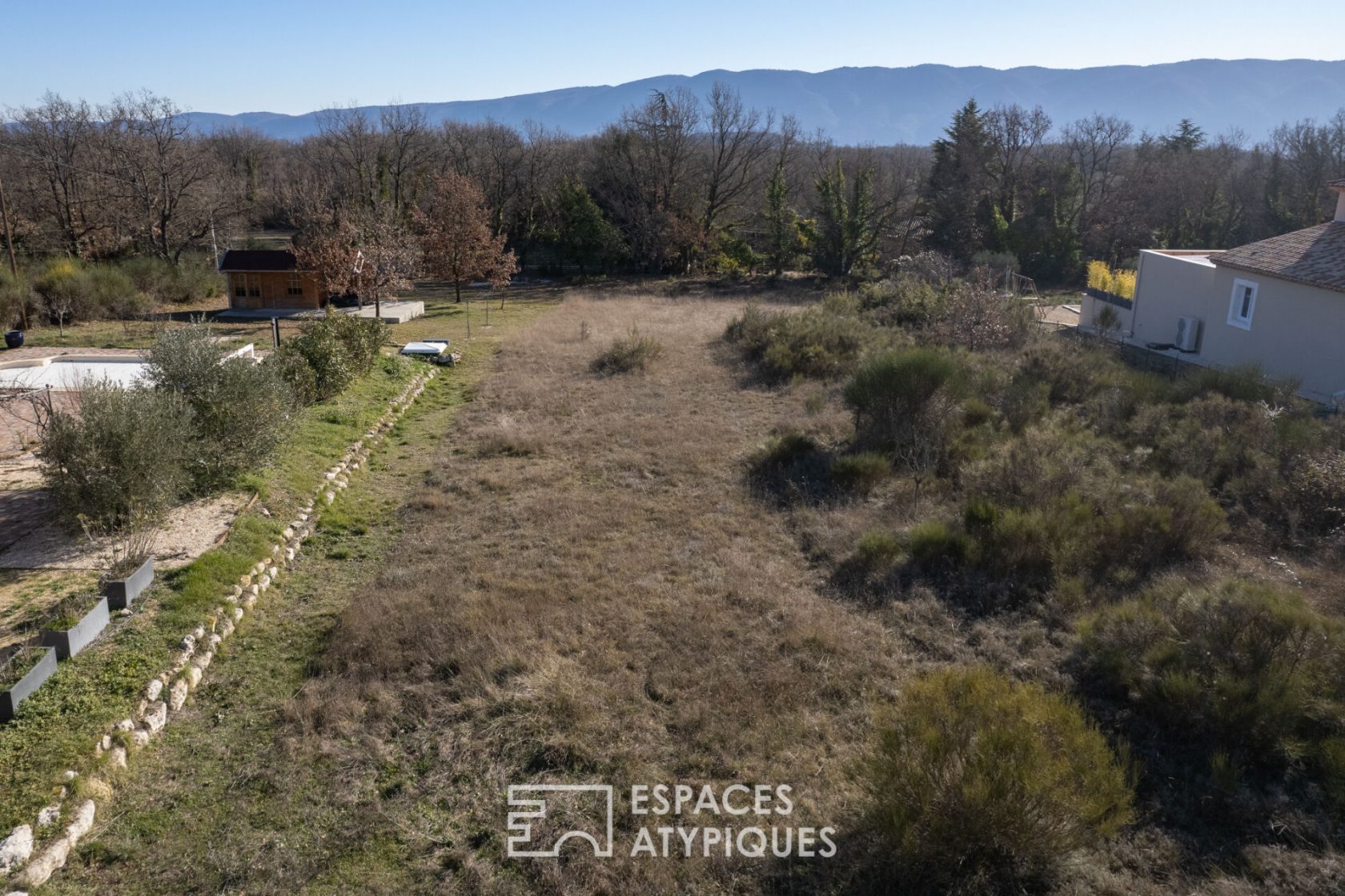 Land with view in Caseneuve