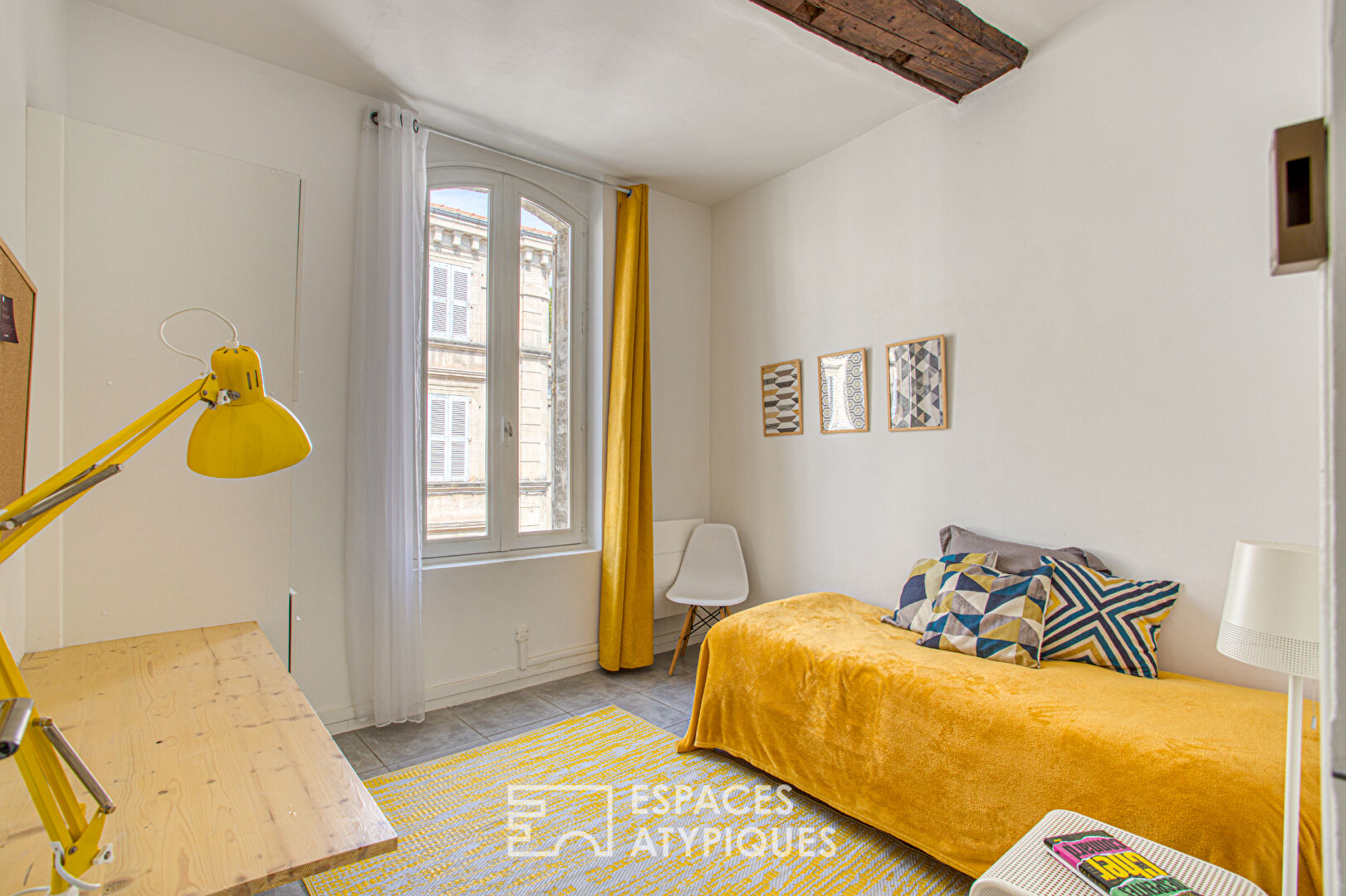 Rénovation raffinée pour ce beau duplex en dernier étage