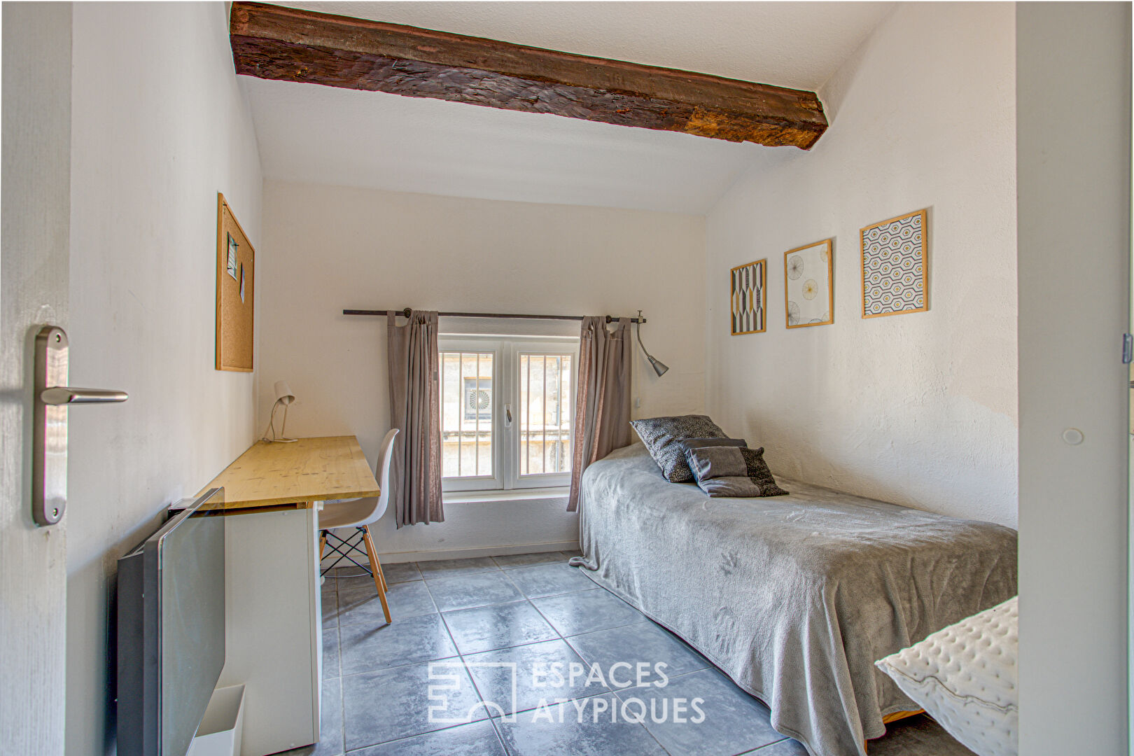 Rénovation raffinée pour ce beau duplex en dernier étage