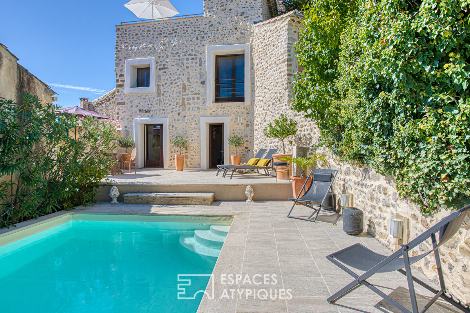 Village house with swimming pool and sublime views