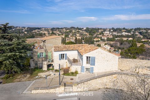 Maison de village à la rénovation écologique, avec vues…