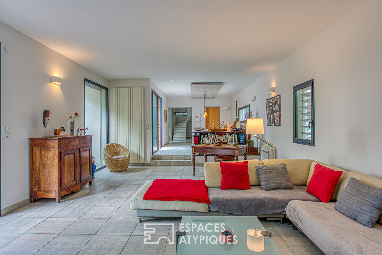 Maison contemporaine avec vue d’un architecte précurseur