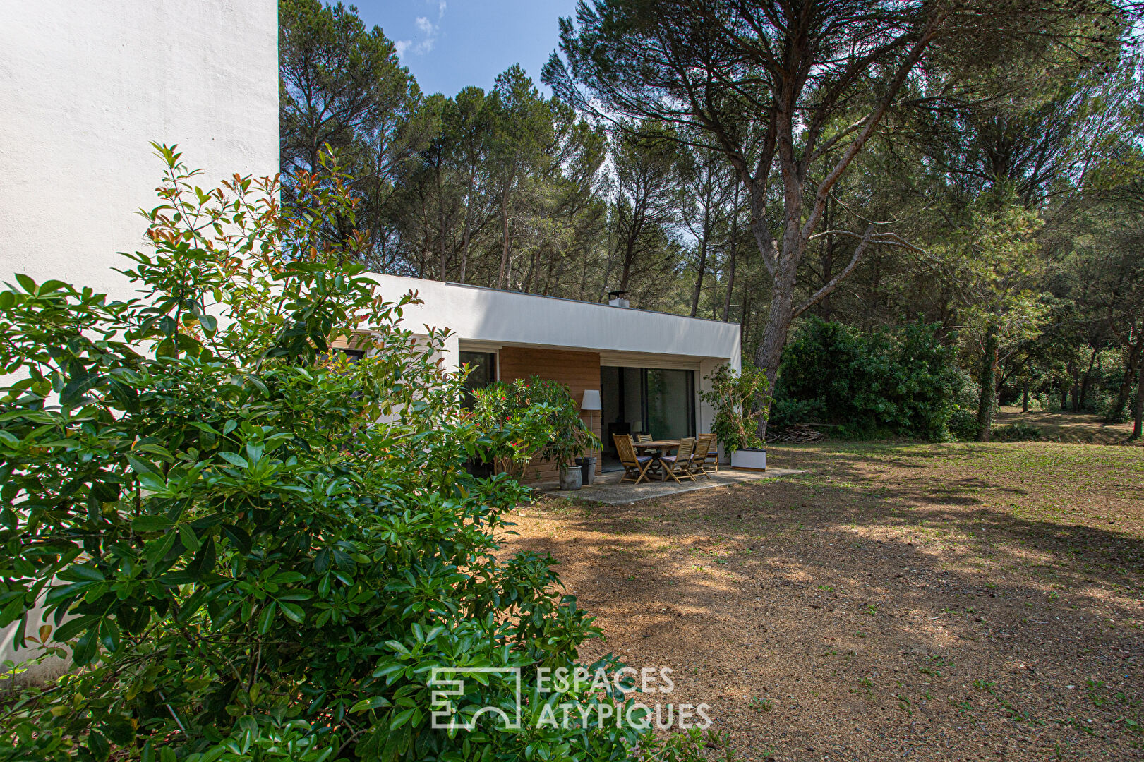 Maison contemporaine avec vue d’un architecte précurseur