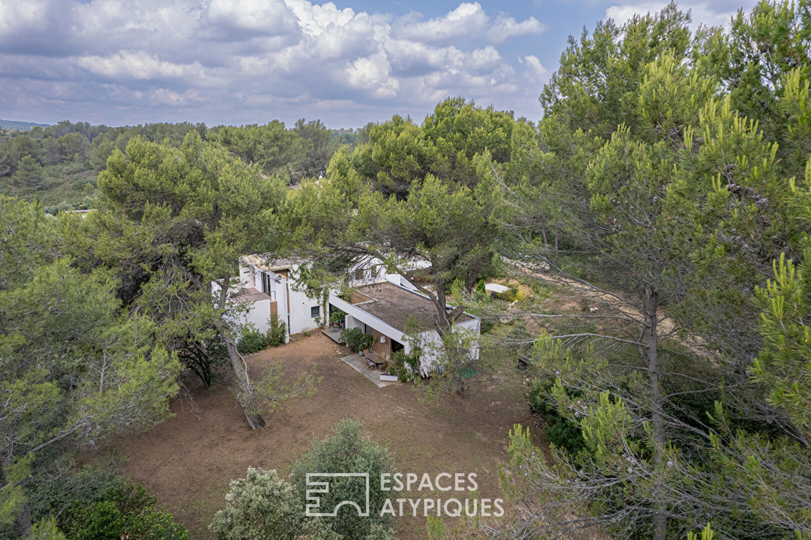 Maison contemporaine avec vue d’un architecte précurseur